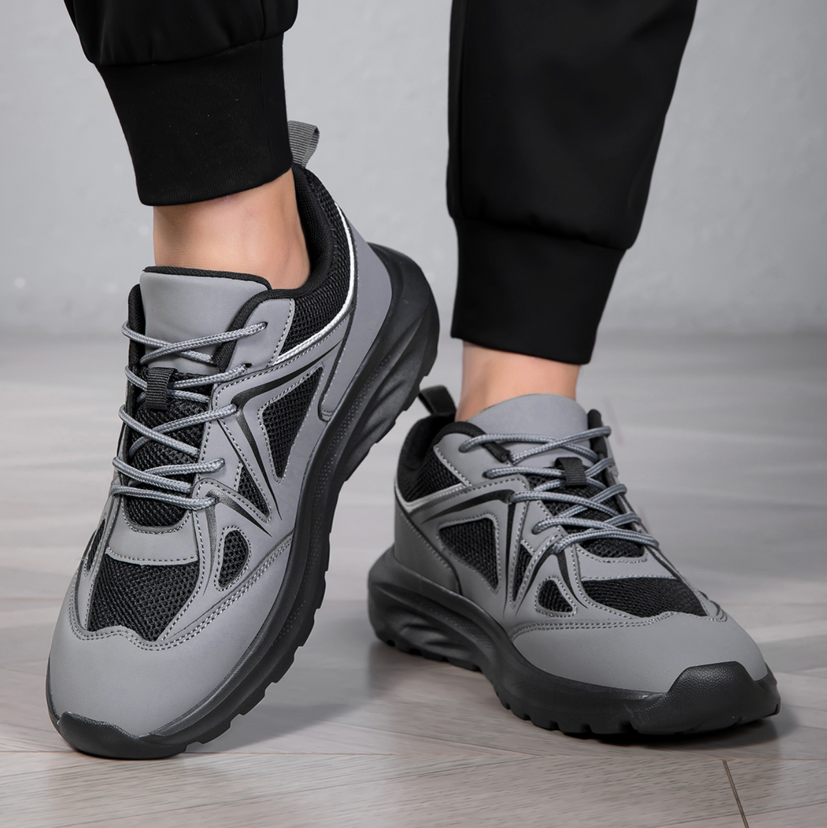 Men’s Ultra-Light Running Shoes