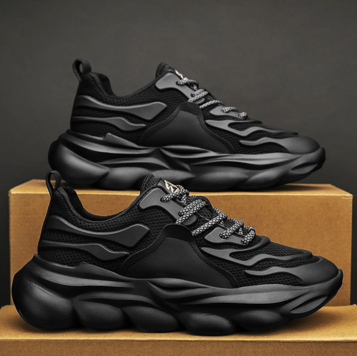 Men’s Lightweight Breathable Sports Sneakers