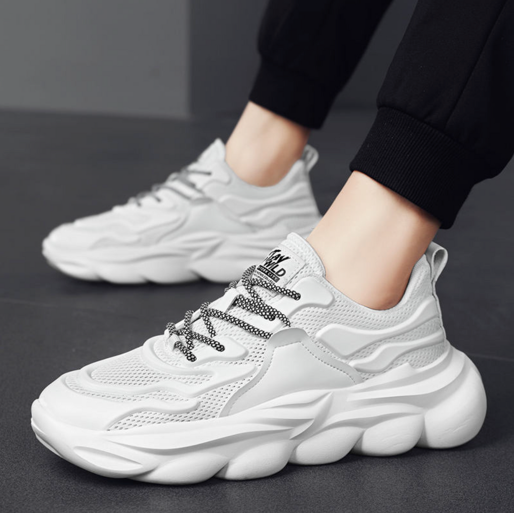 Men’s Lightweight Breathable Sports Sneakers