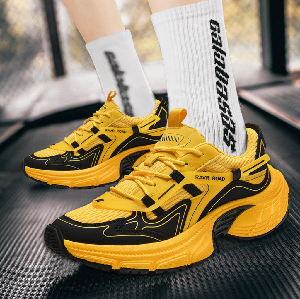 Men’s & Women’s Sports Shoes