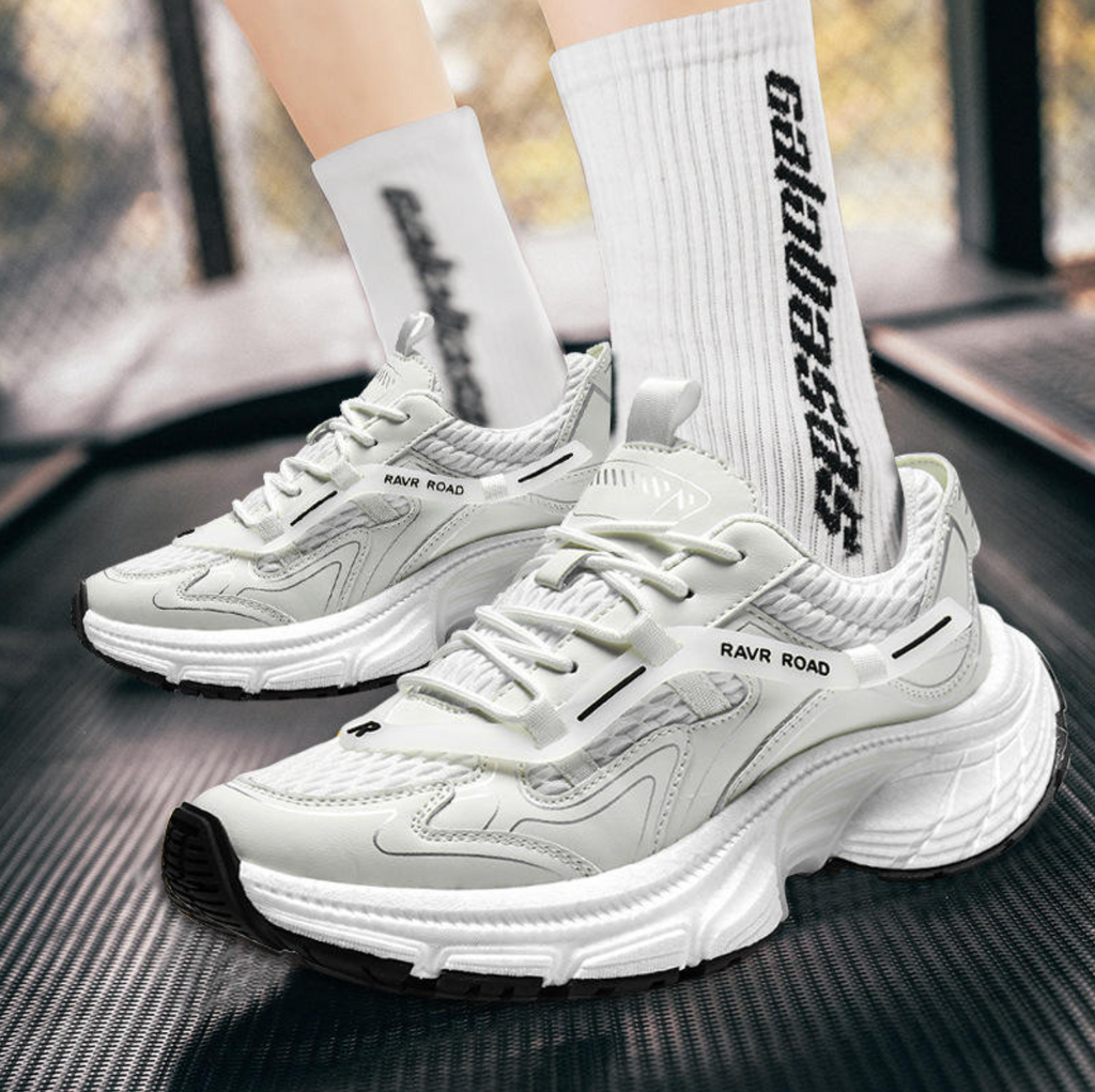 Men’s & Women’s Sports Shoes